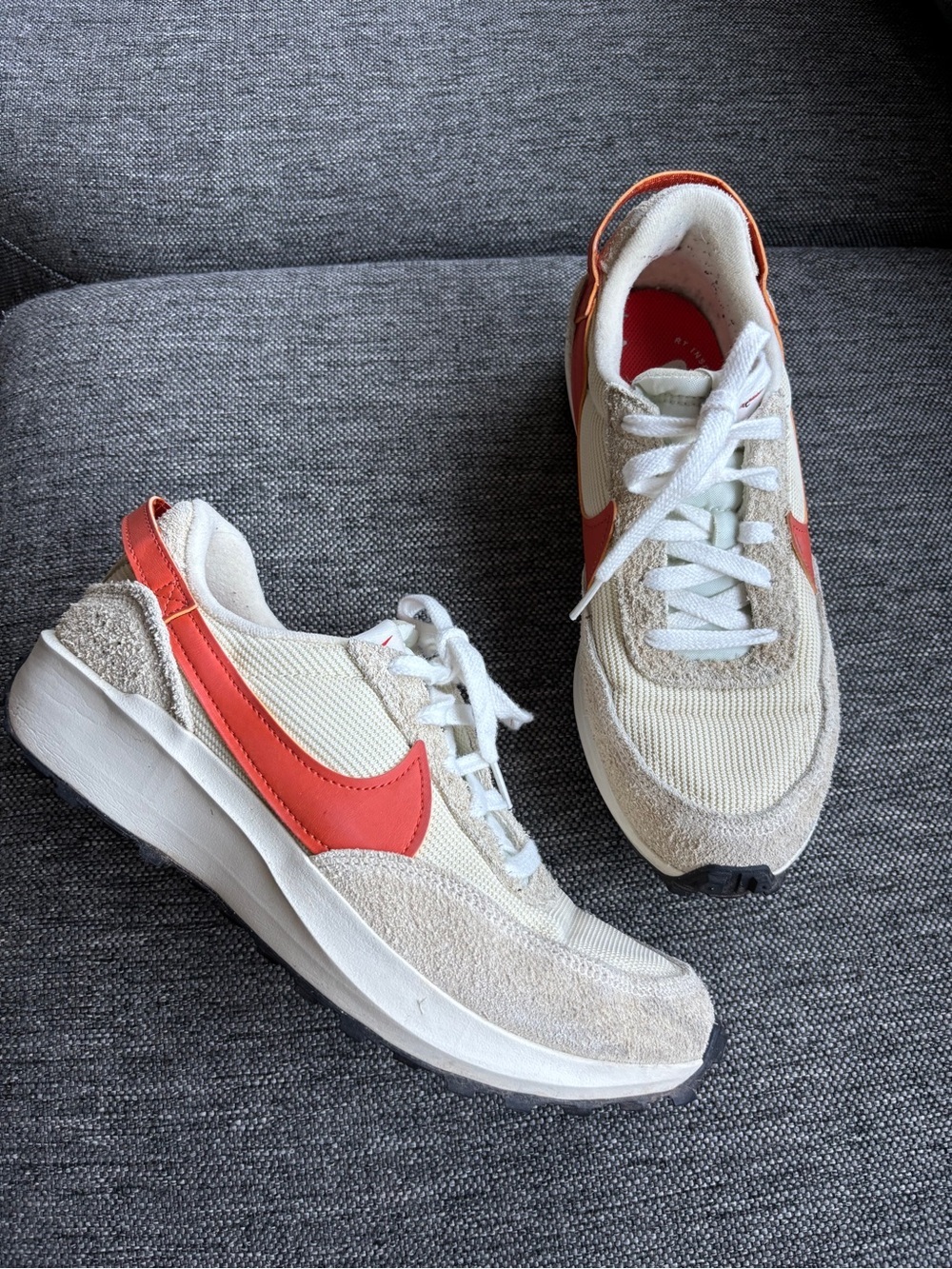 Nike womens waffle debut sneaker 9.5 - Picture 2 of 6